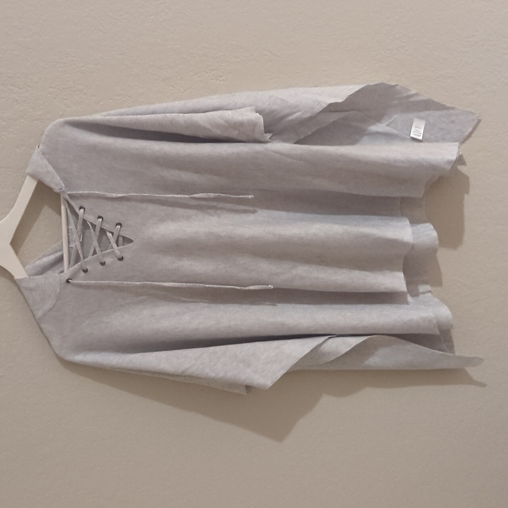 Gray L/XL NWT hooded sweater poncho